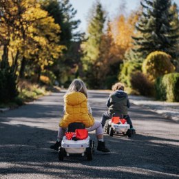 FALK Traktorek Baby Valtra Biały z Przyczepką + akc. od 1 roku FALK